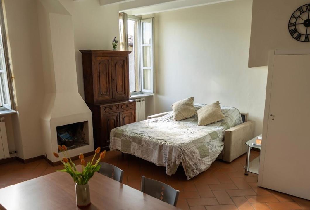 Costa di Mezzate Casa Vacanze Rasetto מראה חיצוני תמונה