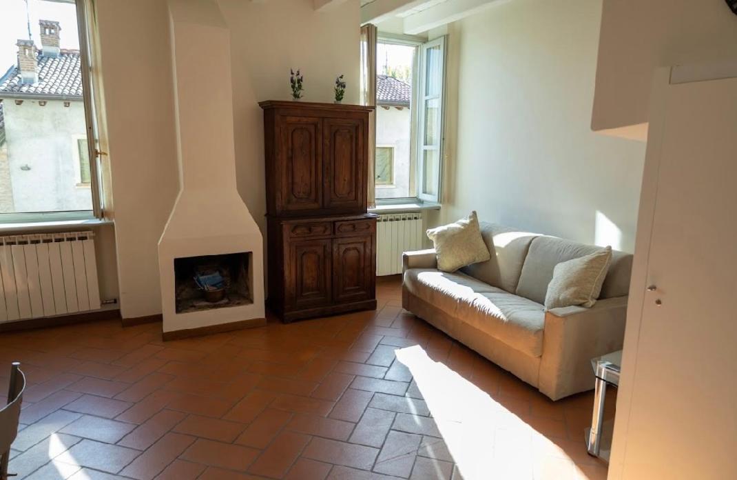 Costa di Mezzate Casa Vacanze Rasetto מראה חיצוני תמונה